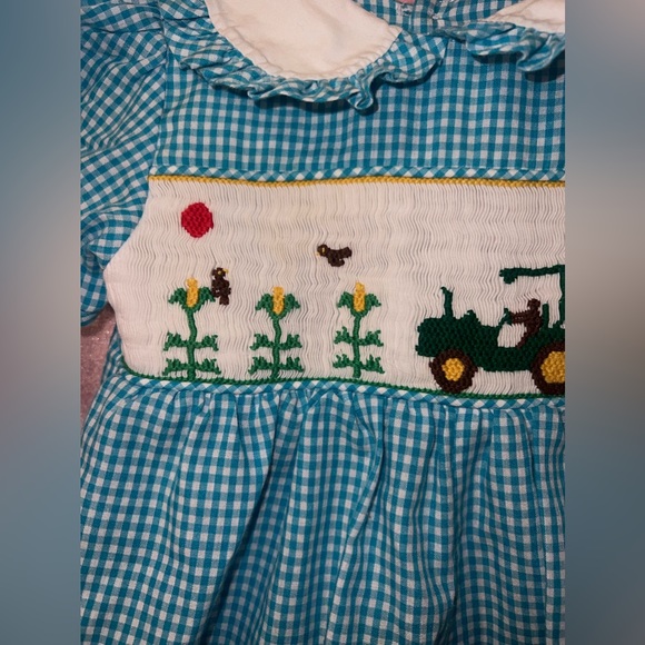 Mom and me- smocked longall- farm scene - Picture 2 of 8